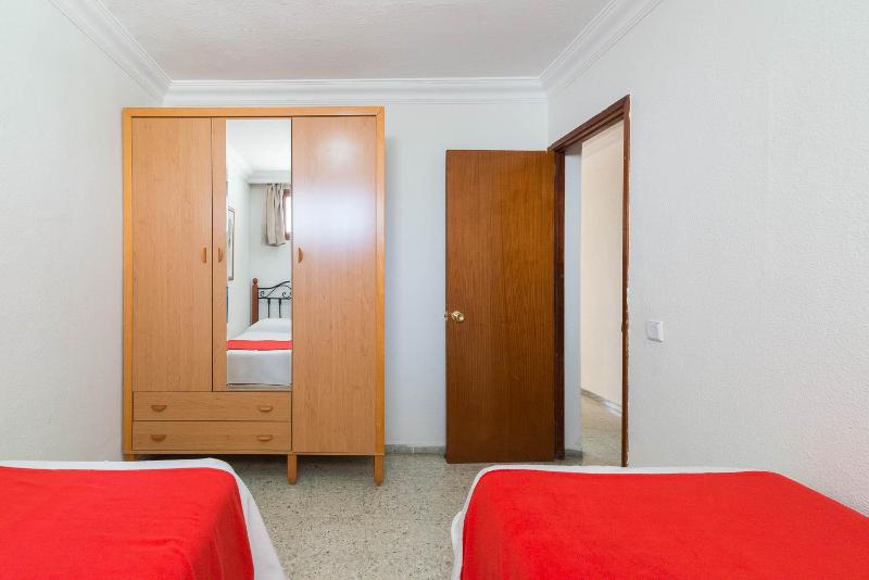 One-Bedroom Apartment image 3