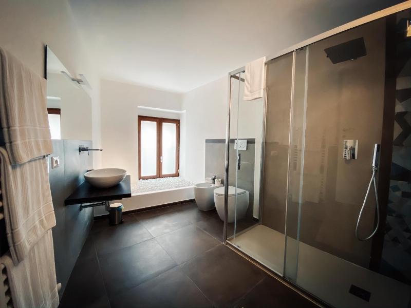 Double or Twin Room with View - Split Level image 3