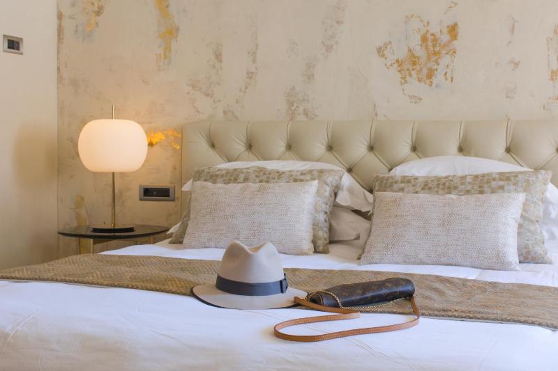 Deluxe Junior Suite image 3