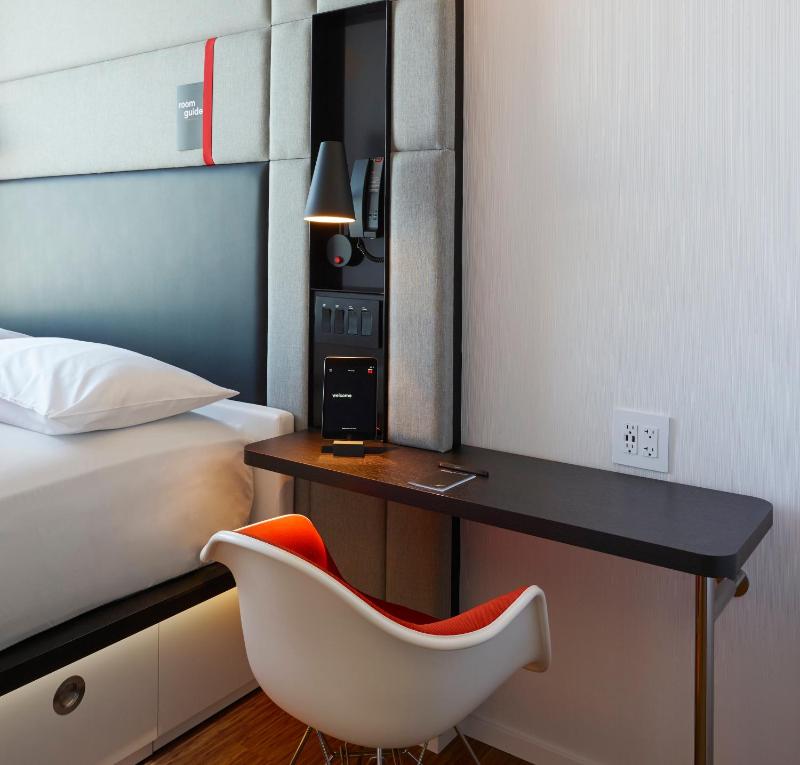 King Room image 1