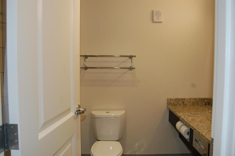 Vacation Lodge - image 3