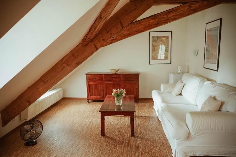 Attic Studio (2 Adults) image 2