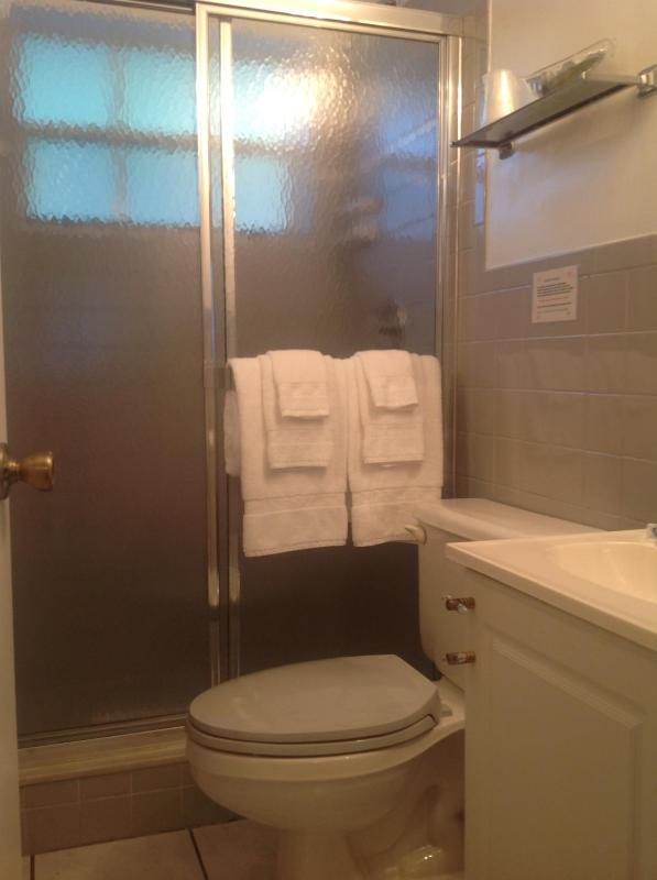 Coral Reef Guesthouse - image 8
