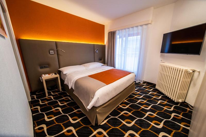 Junior Suite with Lake View image 1