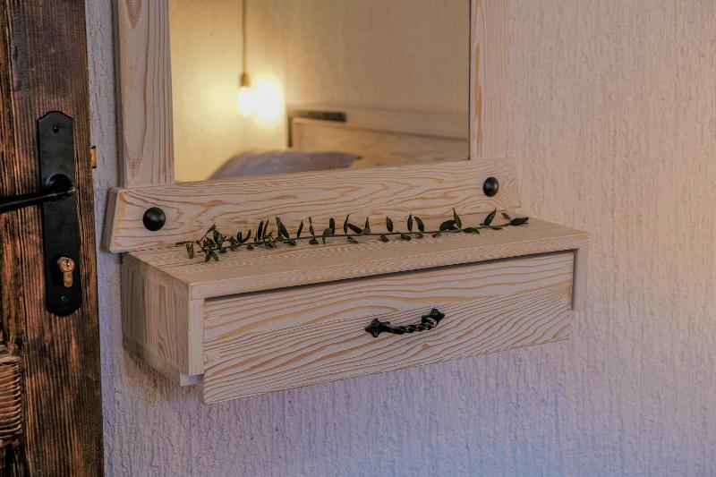 Comfort One-Bedroom Apartment with Balcony image 2