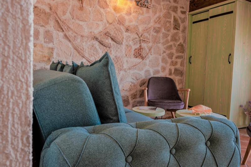 Comfort One-Bedroom Apartment with Balcony image 3