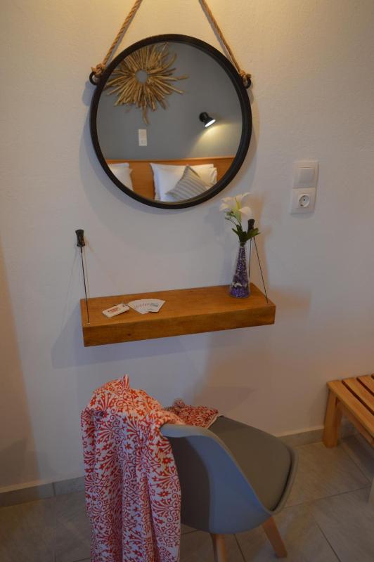 Superior Twin Room with Sea View image 4