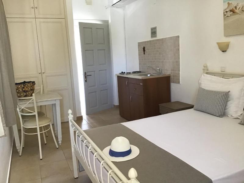 Single Room with Terrace image 4