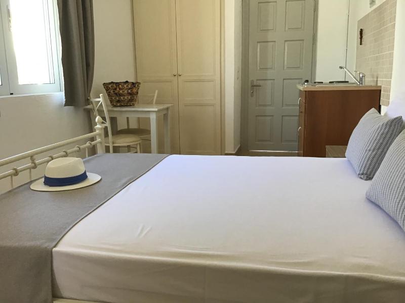 Single Room with Terrace image 3