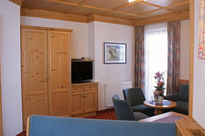 Two-Bedroom Apartment (6 Adults) image 2