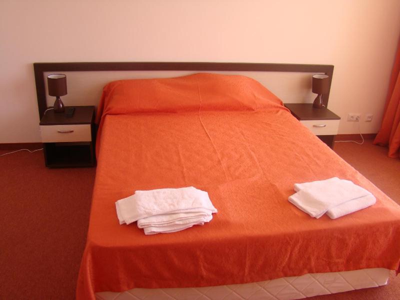 Double or Twin Room with Balcony image 2