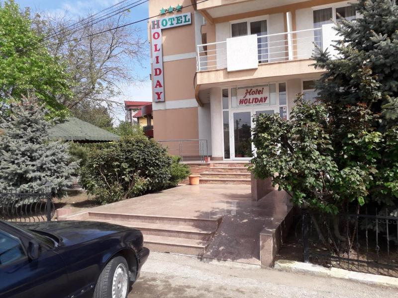 Hotel Holiday - image 6