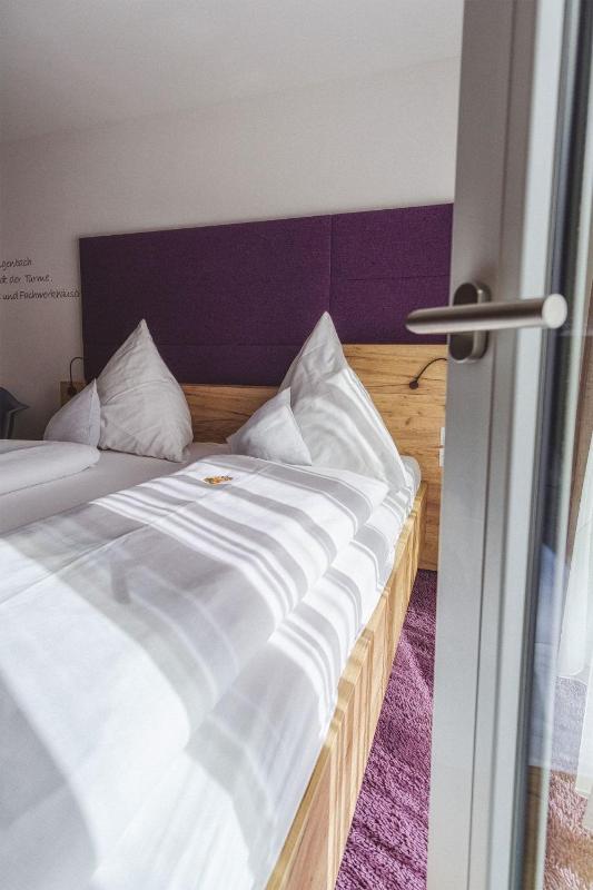 Standard Double Room image 1