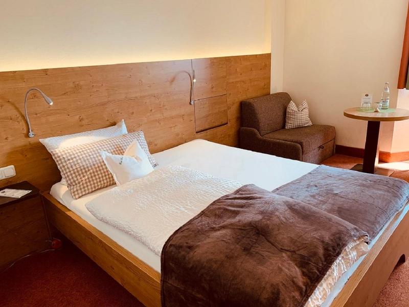 Double Room image 2