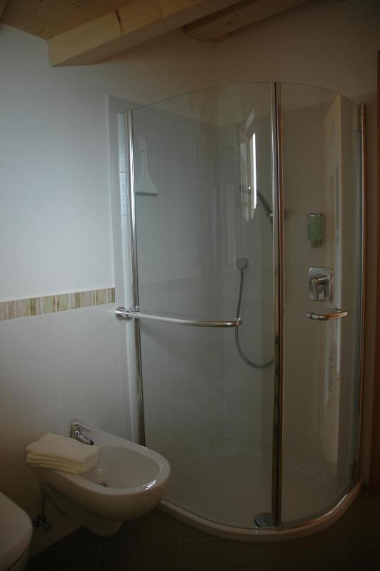 Two-Bedroom Apartment with Balcony image 2