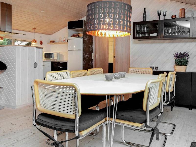 Four-Bedroom Holiday Home image 2