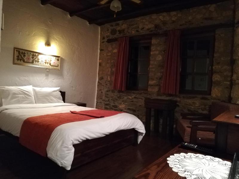 Double Room image 1