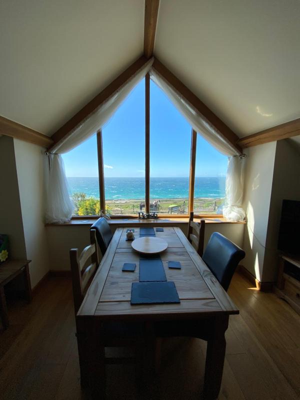 Cottage (4 Adults) with Sea Views image 3