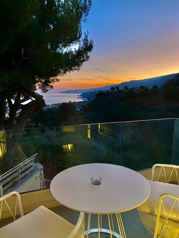 S'O Suites Tropea - image 48