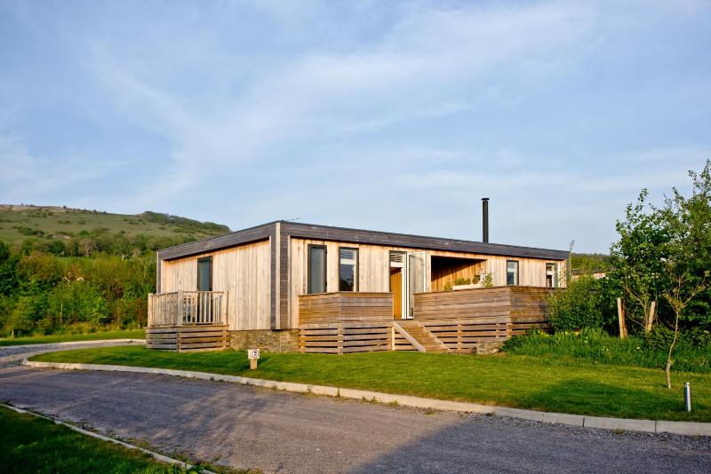 Two-Bedroom House image 2