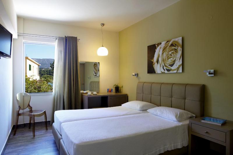 Mouikis Hotel Kefalonia - image 22