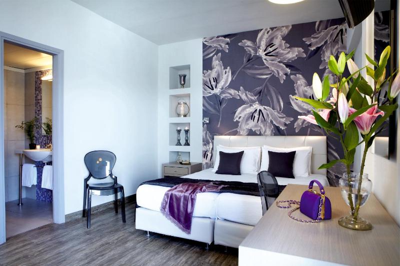 Family Room with Sea View image 1