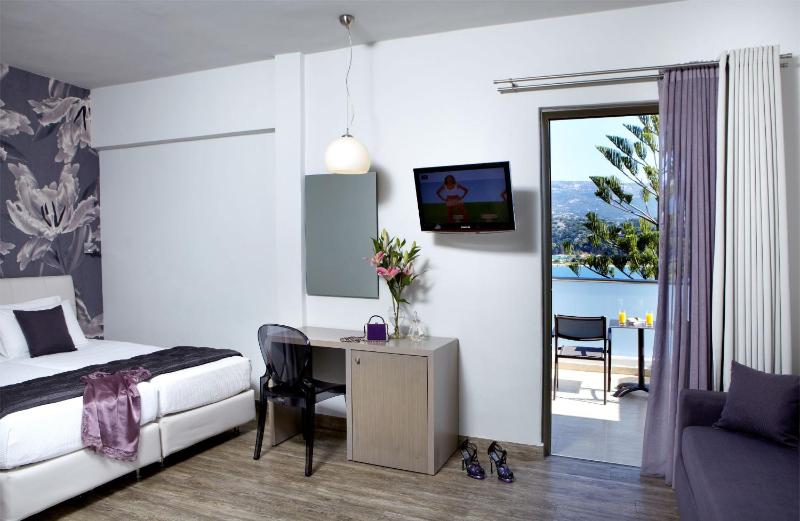 Mouikis Hotel Kefalonia - image 25