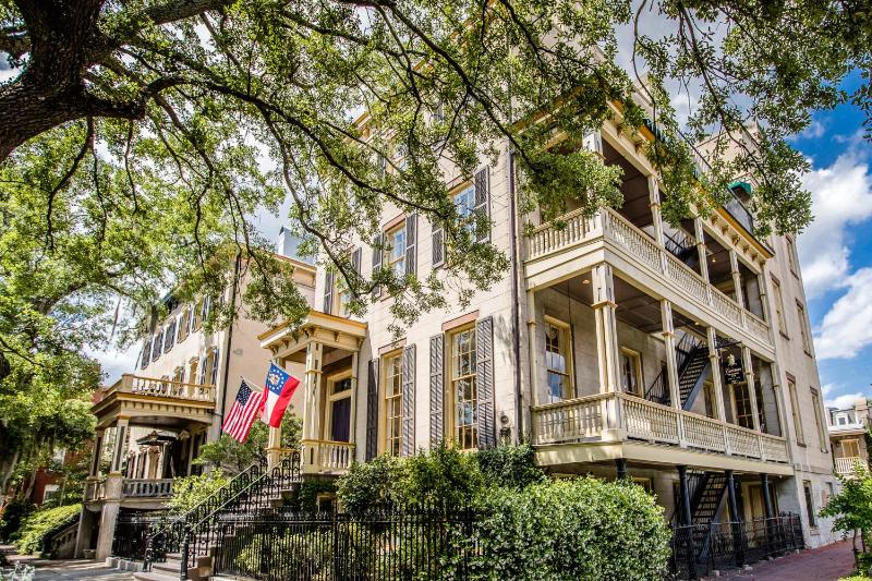 The Gastonian Historic Inns of Savannah Collection - image 1
