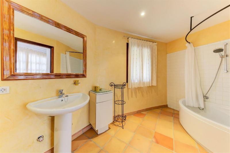 Beach Villa Margot by Sealand Villas - image 26