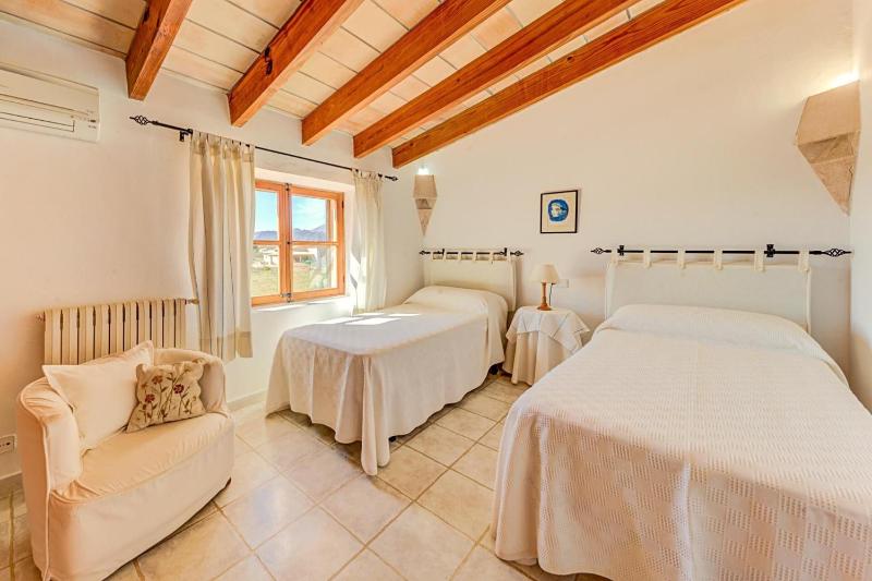 Can Seguinot Mercer by Sealand Villas - image 7