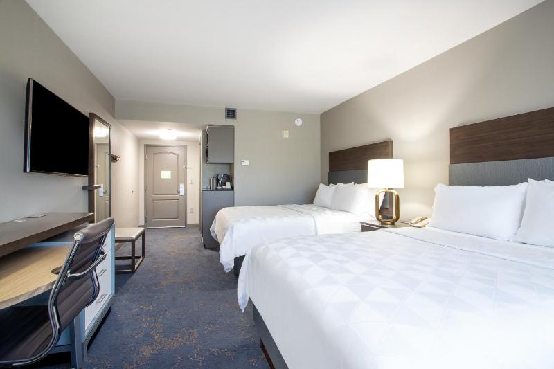 Standard Room with Two Queen Beds image 2