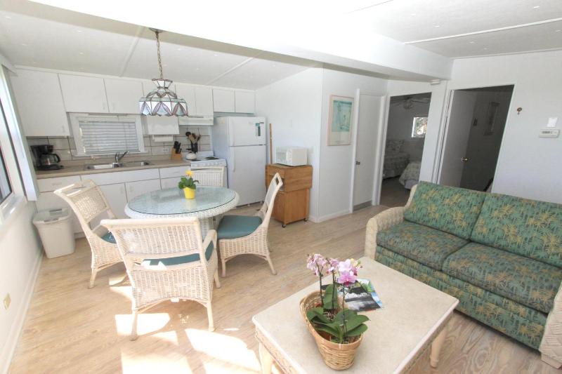Two-Bedroom Cottage with Gulf Front image 4