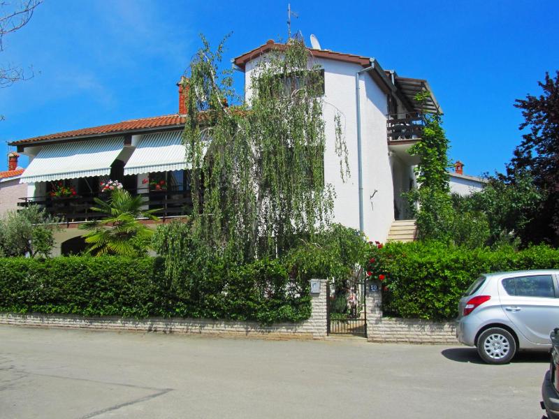 Apartments Zrinka 793 - image 7