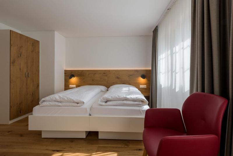 Double or Twin Room with Shower image 1