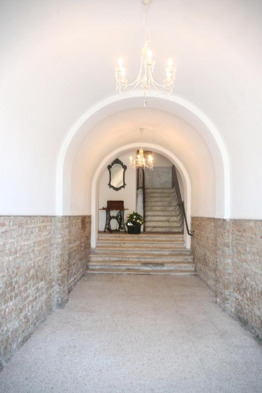 Domus Valadier B&B Guesthouse - image 16