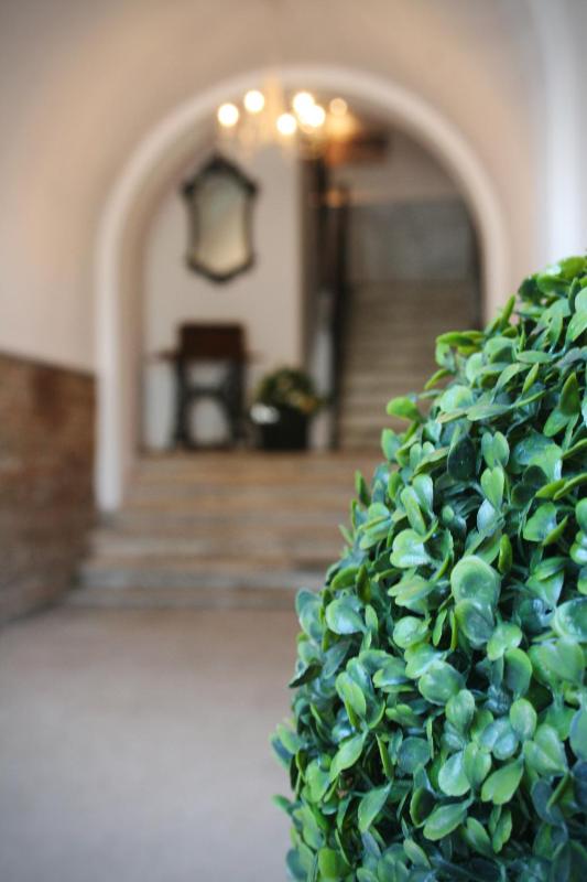 Domus Valadier B&B Guesthouse - image 19