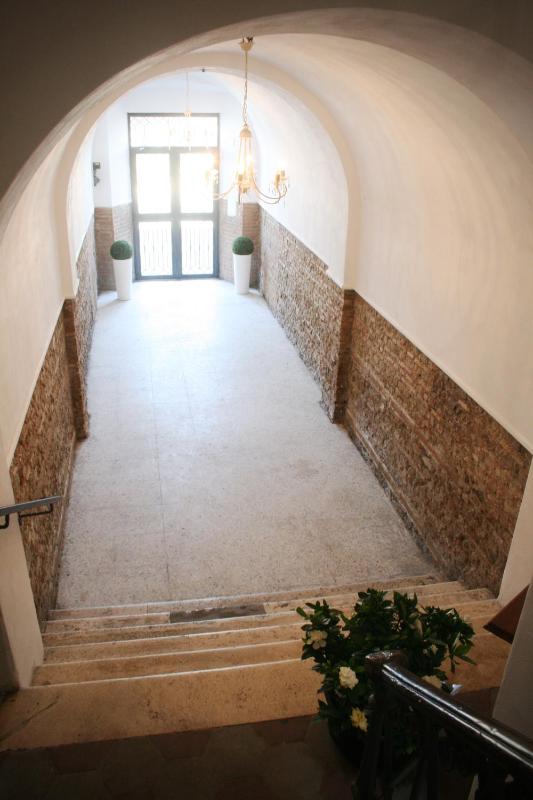 Domus Valadier B&B Guesthouse - image 32