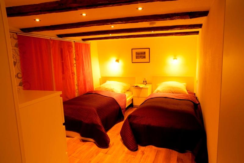 Two-Bedroom House image 3
