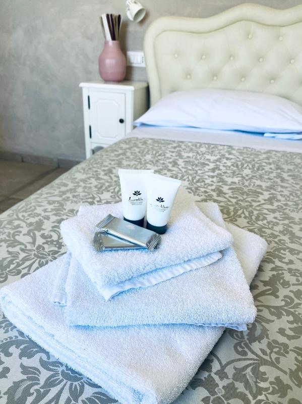 Domus Valadier B&B Guesthouse - image 7