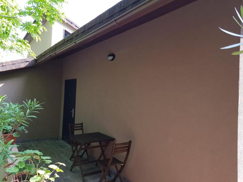 Suite with Garden View image 1