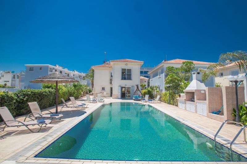 Villa with Sea View image 1