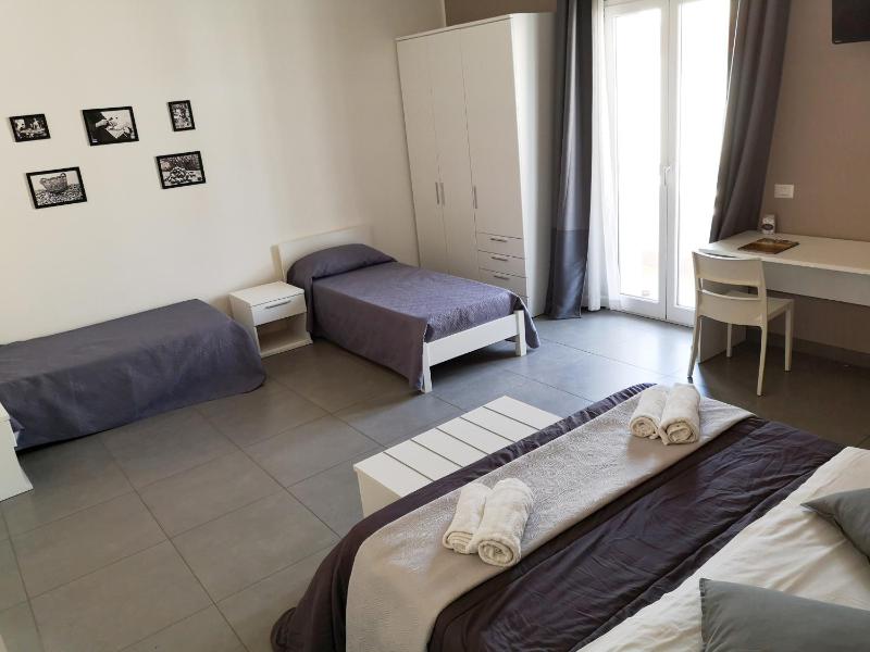 Ermes - camere e autonoleggio - image 4