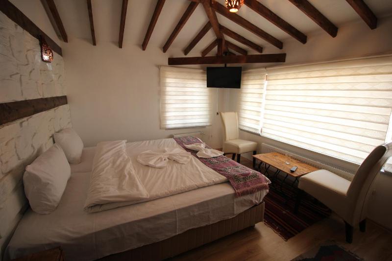Comfort Double Room image 4
