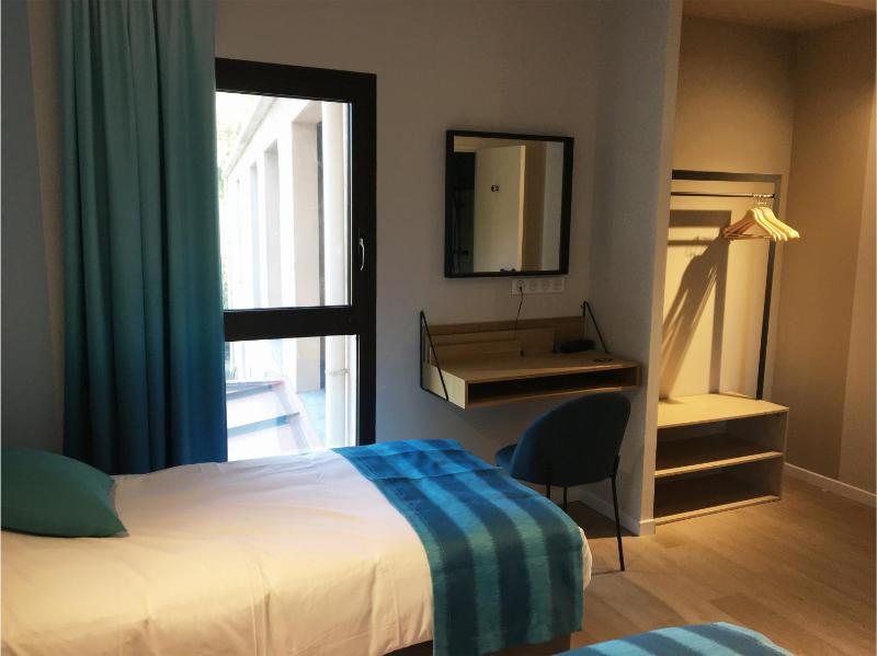Triple Room image 4