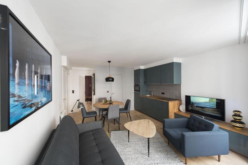 Superior Apartment image 2