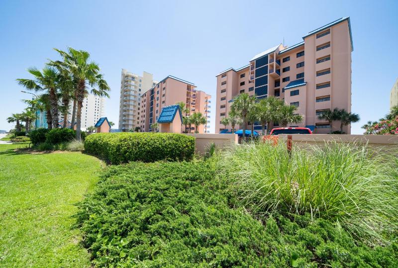 Three-Bedroom Apartment image 3