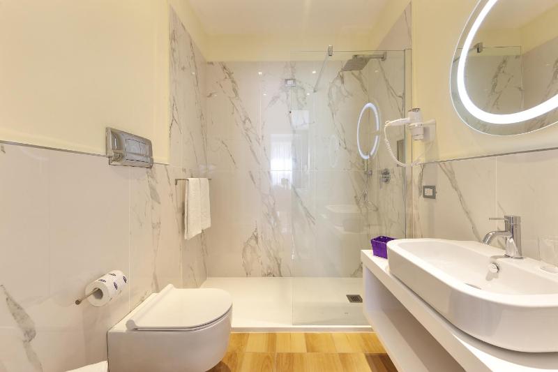 Junior Suite image 4