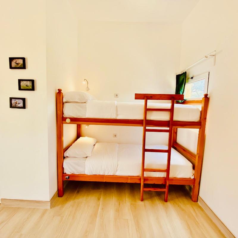 Oasis Backpackers Hostel Sintra Surf - image 4