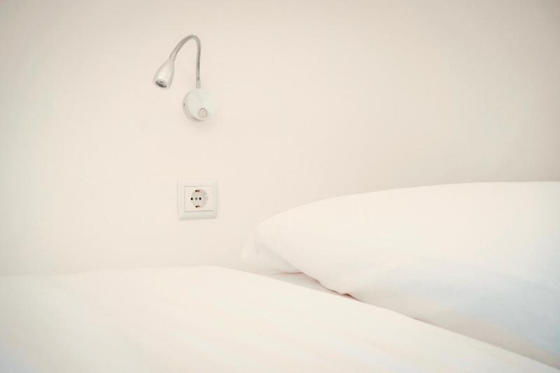 Oasis Backpackers Hostel Sintra Surf - image 9