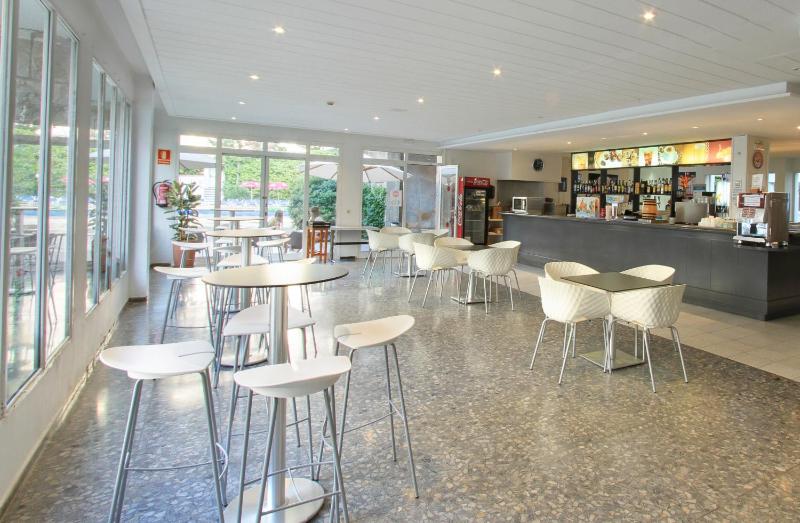 Hotel Villa Garbí - image 10